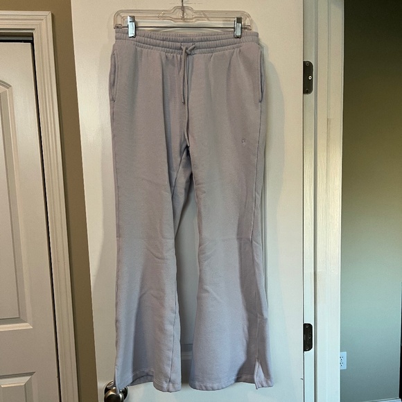 Victoria’s Secret Pink IVY Fleece Split-Hem Flare Sweatpants- Hydrangea Blue - S - Picture 4 of 11